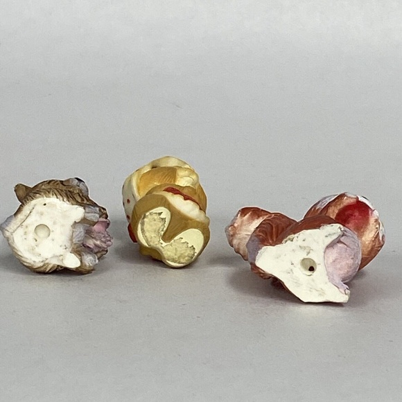 Sold! Vintage 1986 Hallmark Merry Miniature Christmas Chipmunk - plus 2 others - Picture 7 of 8